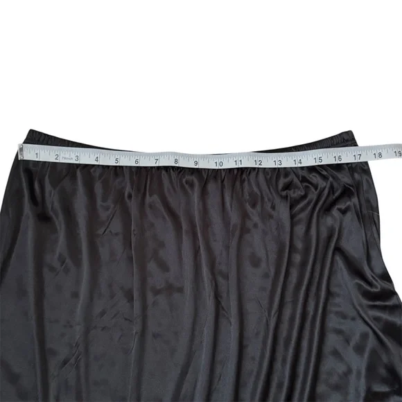 New! BrinKina Black Slip Skirt with Lace Trim. Women’s 2XL. Excellent Condition - Picture 3 of 8